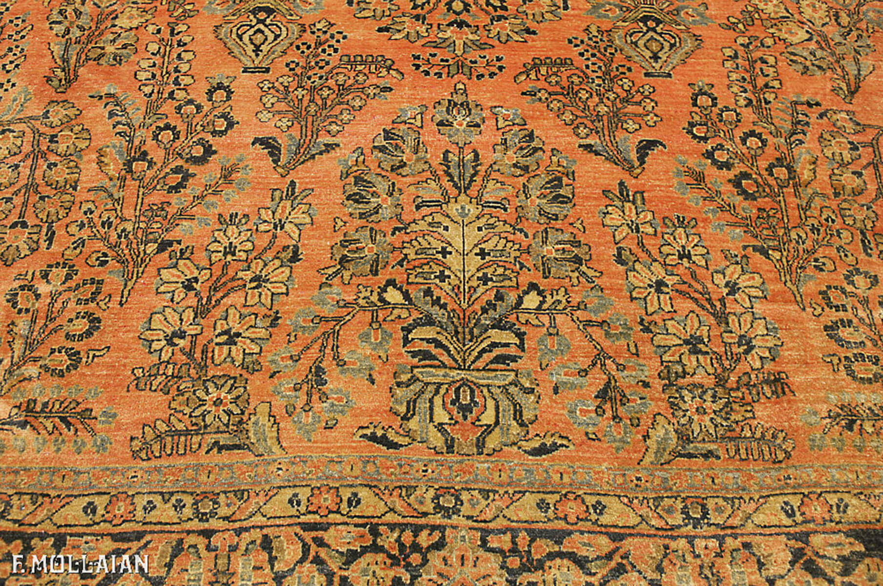 Antique Persian Saruk Carpet n°:57701902